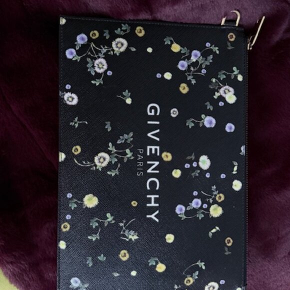 Givenchy Black Flowers Floral Print Pouch Clutch Excellent Condition Like New - Picture 2 of 9